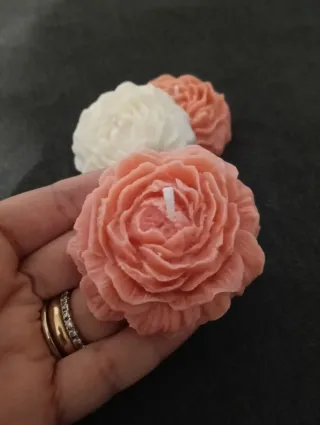 Candele peonie in cera di soia