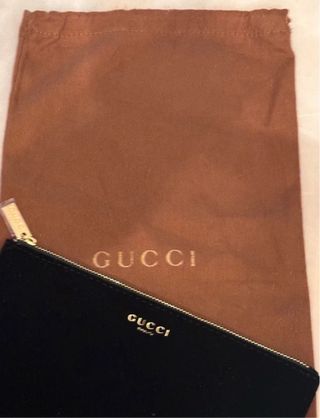 New and unused original velvet Gucci beauty clutch