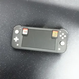 Nintendo Switch Lite + 2 juegos