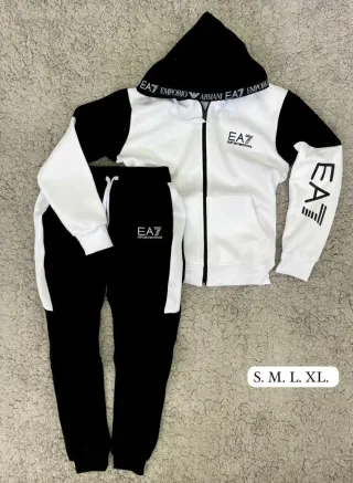 Conjunto Deportivo 2 por 70 euros chándal talla