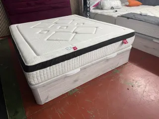 Canapé Madera Blanco Ártico 180x200 con Colchon