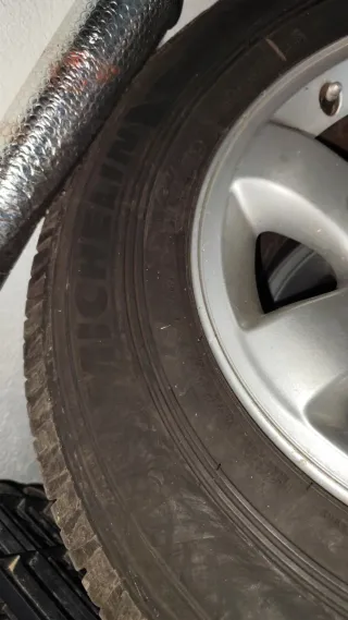 Michelin Mixtos con llanta Patrol GR Y61