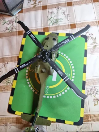 Helicóptero UH-60 L Black Hawk RC