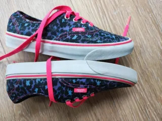 Tenis Vans Morado y Rosa Animal Print