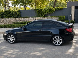 Mercedes-Benz Clase C 2004