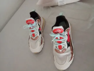 Zapatillas Nike Air Max Oro y Blanco originales