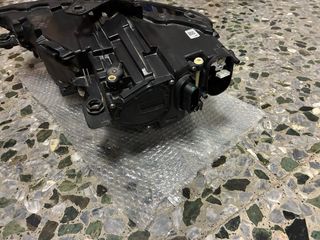 Faro Dcho Audi A3 8V