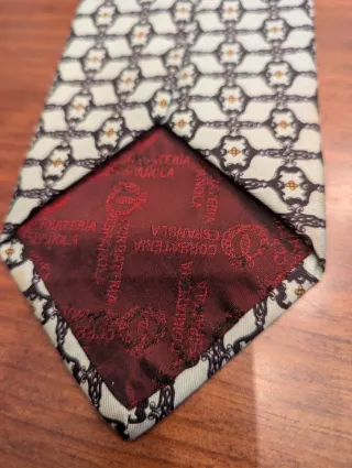 Corbatas 100%  seda con estampado