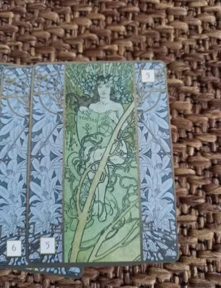 Tarot Alphonse Mucha Oracle Cards