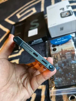 Samsung S22 Ultra 128GB + HTC NE40