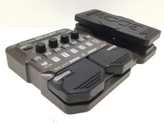 pedal efectos zoom ax1 four