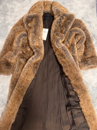 Abrigo Viral Efecto Pelo ZW Limited Edition