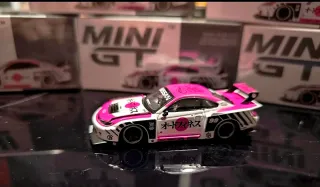 Mini GT Nissan Silvia S15 Liberty Walk