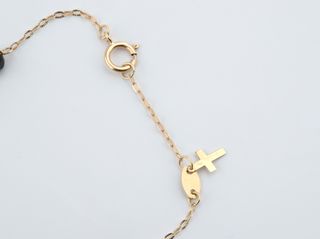 manita oro 18k con piedra con onix