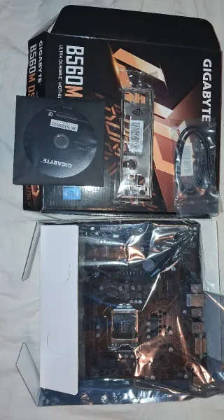 Gigabyte B560M DS3H V2 Placa Base