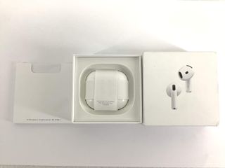 in-ear apple airpods 4 gen con cancelacion activa de ruido