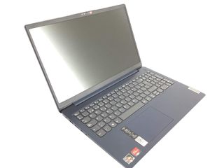 pc portatil lenovo 82ku