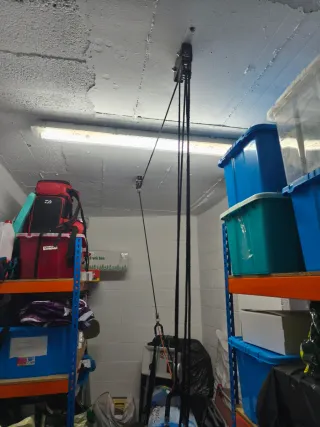 Kayak de pesca a pedales con accesorios