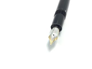 pluma estilografica alta gama montblanc meisterstück pix classique tamaño f plumín 14k