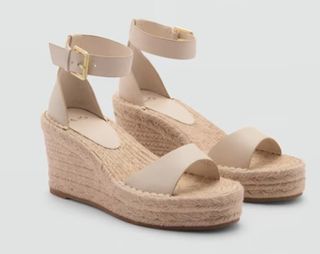 Sandalias cuña beige nuevas