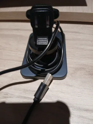 Cargador Inalámbrico Magnético Transparente