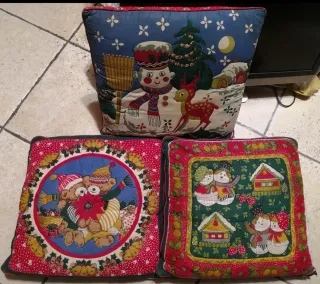 Lotto 3 cuscini natalizi trapuntati in 3d