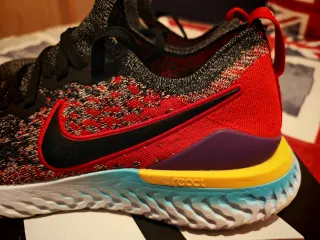 Nike Epic React Flyknit 2 Edición Limitada