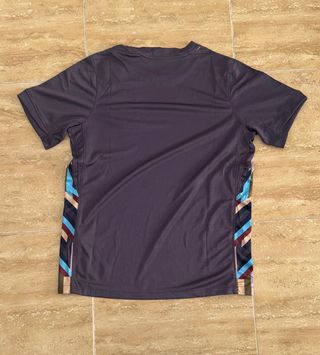 Camiseta Nike Fútbol Morada