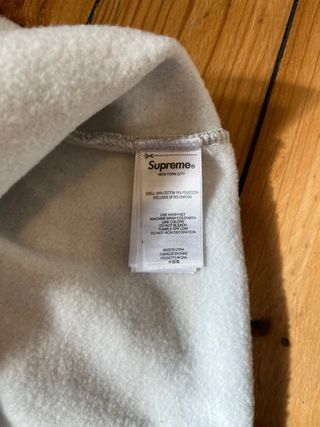 Supreme Sudadera Gris World Famous
