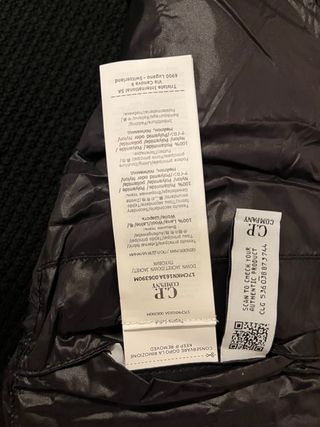 C.P. Company Chaqueta Acolchada y Tejida Negra