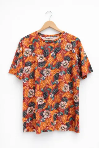 Camiseta Zara Estampado Floral Naranja y Rojo