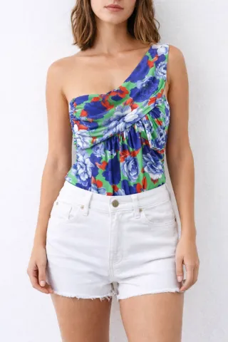 Body nuevo elástico de zara