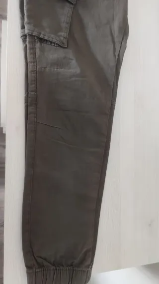 Pantalón Green Coast verde oliva. SIN ESTRENAR