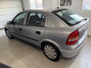 Opel Astra 2003