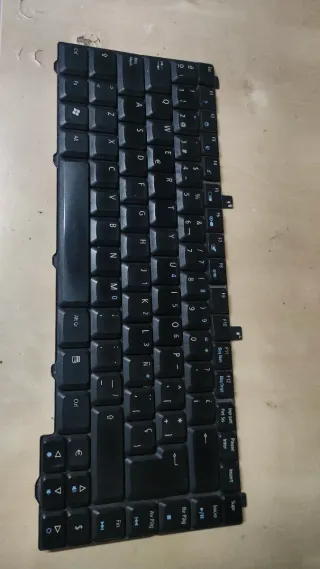 Teclado portátil negro