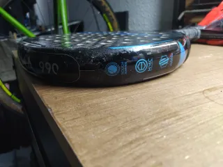 PALADE PADEL KUIKMA HYBRID SOFT EN BUEN ESTADO.