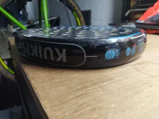 PALADE PADEL KUIKMA HYBRID SOFT EN BUEN ESTADO.