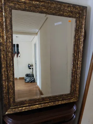 Espejo Marco Dorado y Madera