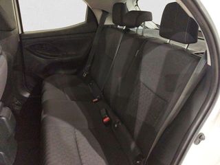 Toyota Yaris 1.5 120H Business Plus