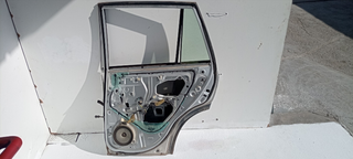 PUERTA TRASERA DERECHA TOYOTA RAV 4 (A3) 2.2 Turb