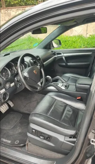 Porsche Cayenne 2005