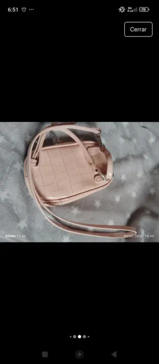 Bolso bandolera rosa efecto piel