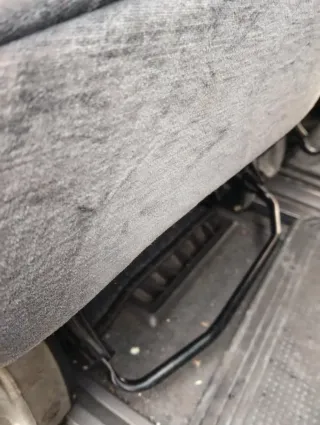 Asiento individual trasero modular extraíble