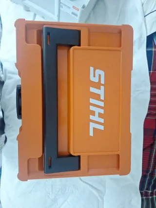Caja de Baterías STIHL Naranja