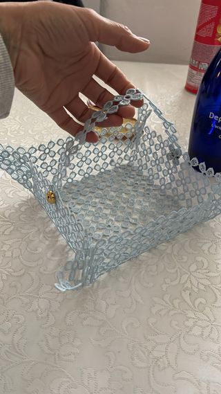 Cesto portaoggetti in pizzo azzurro