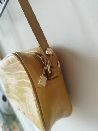Bolso bandolera amarillo Massimo Dutti