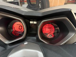 Yamaha XMAX 125cc Gris año 2016