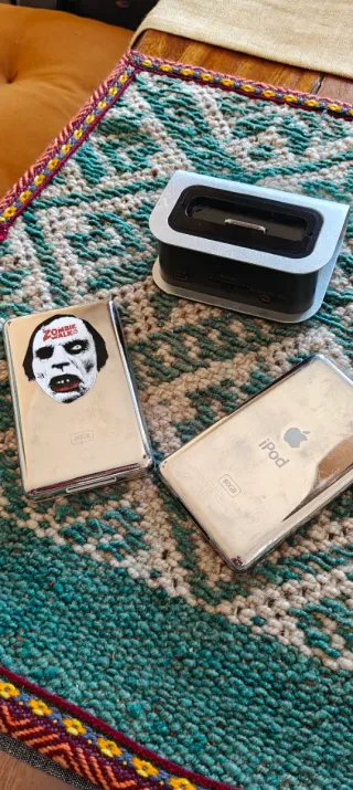 2 iPod Classic 6ª Gen 80gb