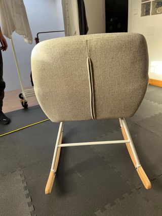 Silla Mecedora Gris Tela y Madera