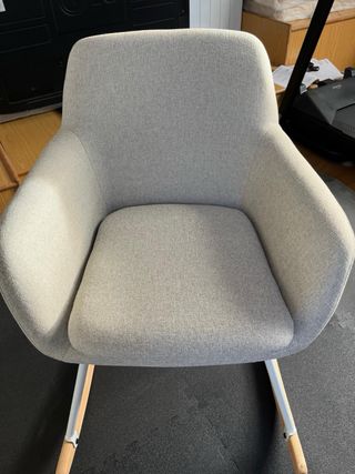 Silla Mecedora Gris Tela y Madera